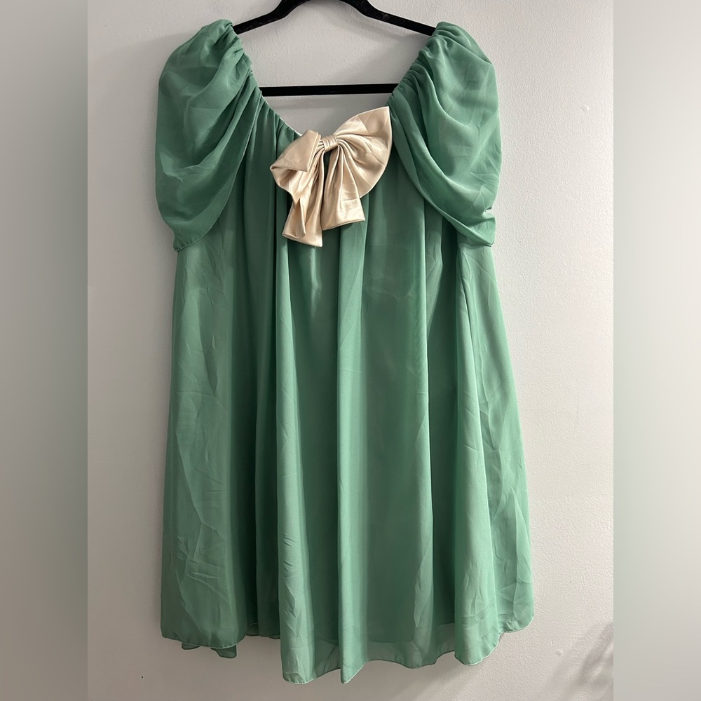 Vintage Mint Chemise with Cream Accent